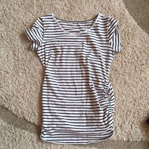 Medium maternity t-shirt